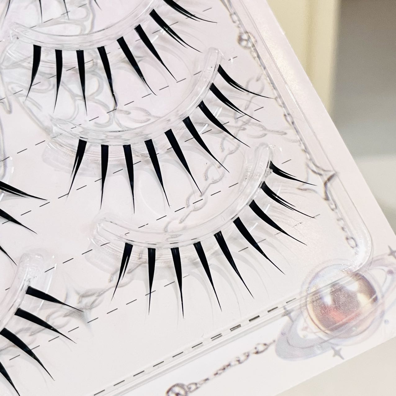 Doudoutian Wet Look Spiky Full - огляд і ціна Anime Cosplay Lashes