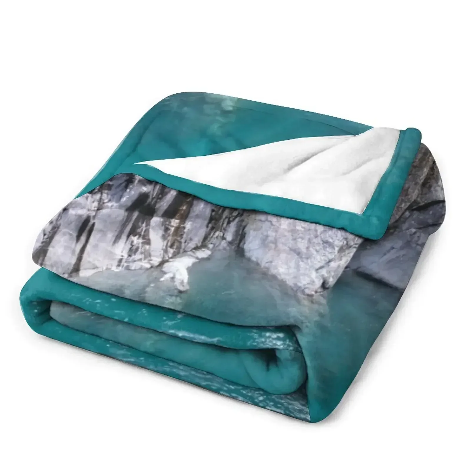 New Zealand blue pools Throw B - огляд і ціна Anime Cosplay New Zealand